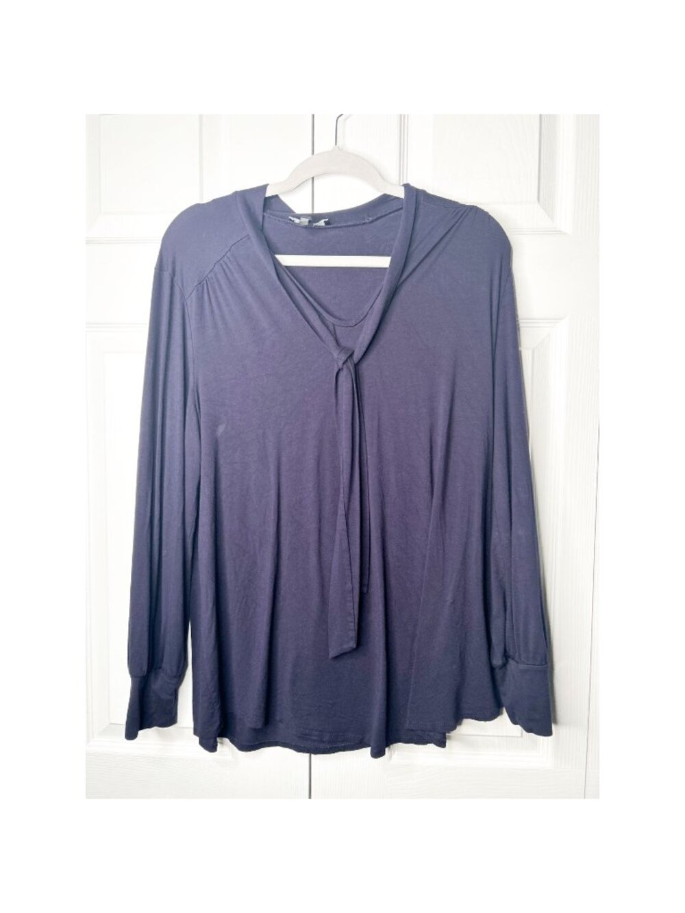Isabella Oliver Christy Navy Blue Tie Neck Maternity Top Women's Size 4 Medium M